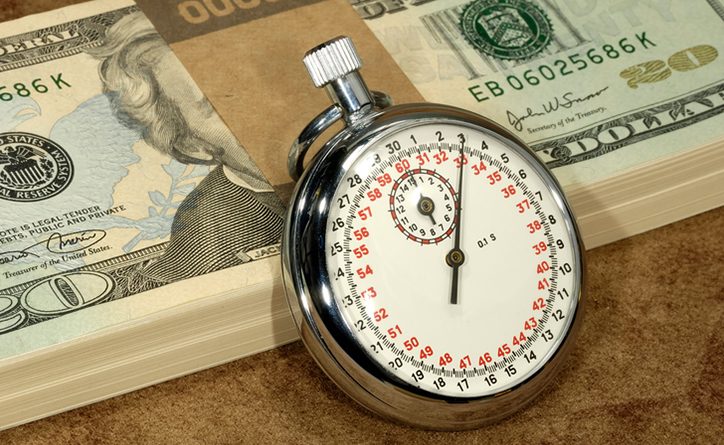 Pros and Cons of a Payroll Service, Payroll Service